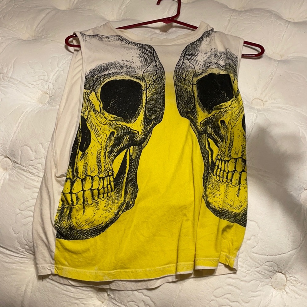 Skull shirt